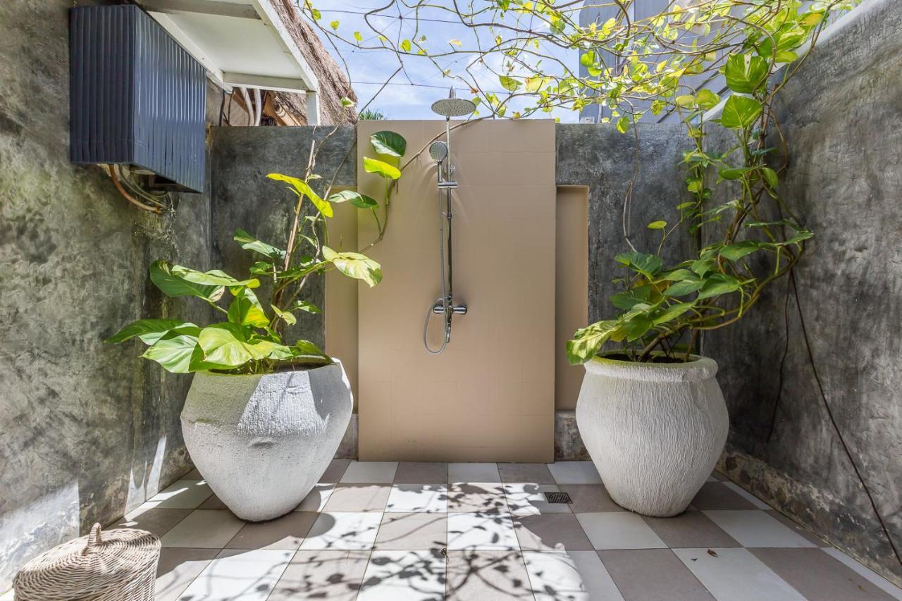 Eco Bamboo Bungalow 3 Villa Canggu Dış mekan fotoğraf